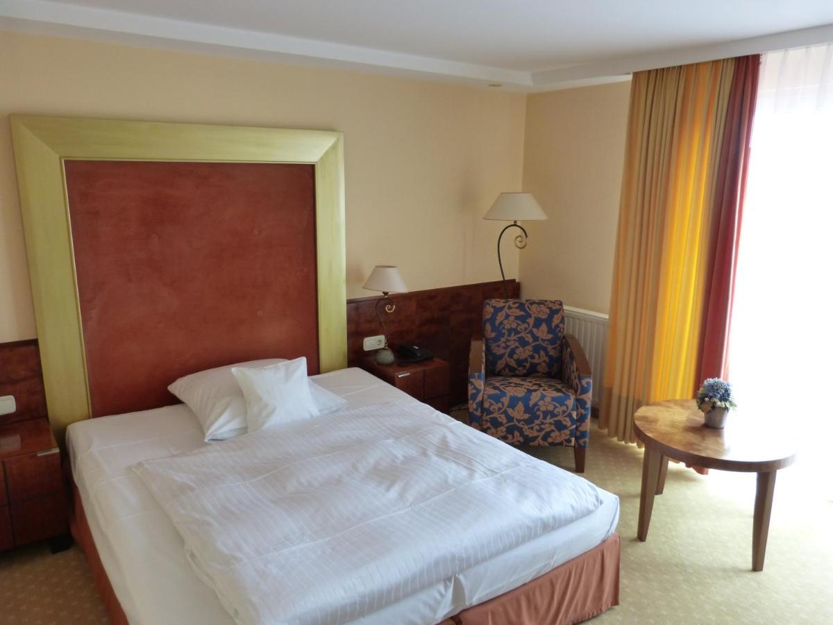 Hotel Roshop Barnstorf Екстериор снимка