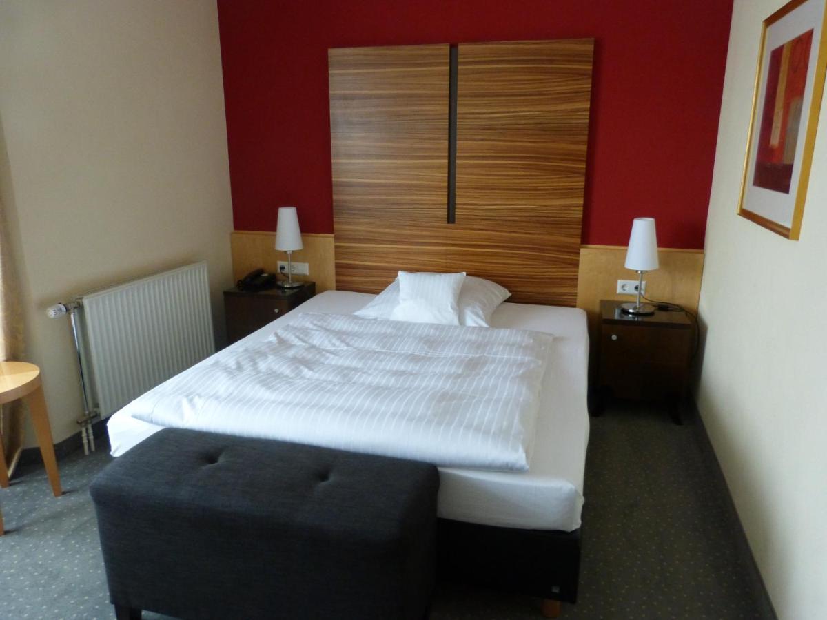 Hotel Roshop Barnstorf Екстериор снимка