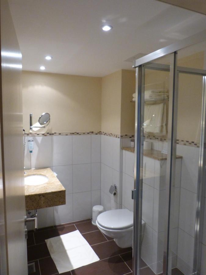 Hotel Roshop Barnstorf Екстериор снимка