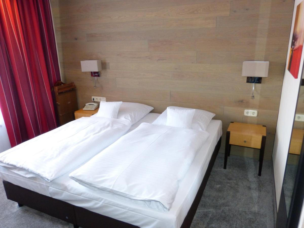 Hotel Roshop Barnstorf Екстериор снимка