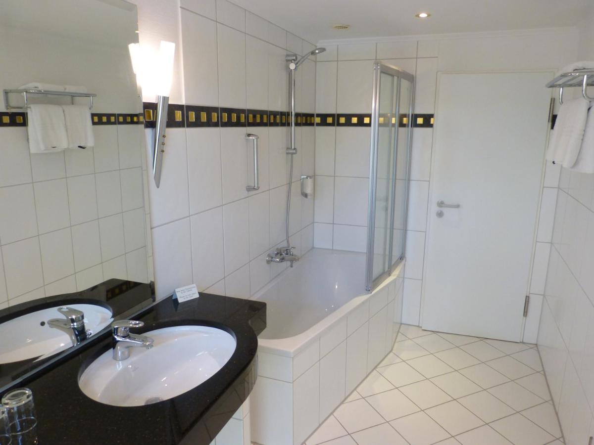 Hotel Roshop Barnstorf Екстериор снимка